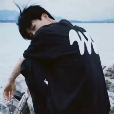 郁雁卉
